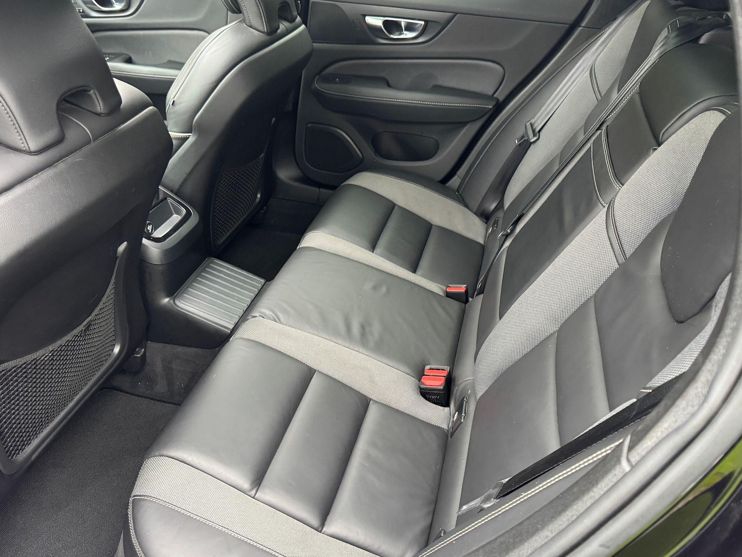 Used Volvo V60 2019 for sale - 76899350: Photo 20