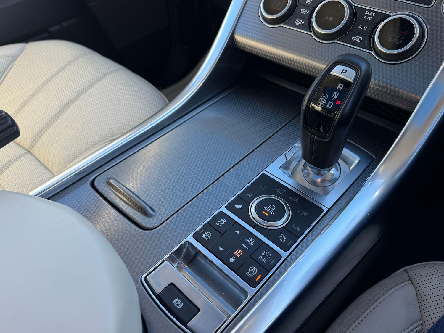 Used Land Rover Range Rover Sport 2015 for sale - 76899516: Photo 34