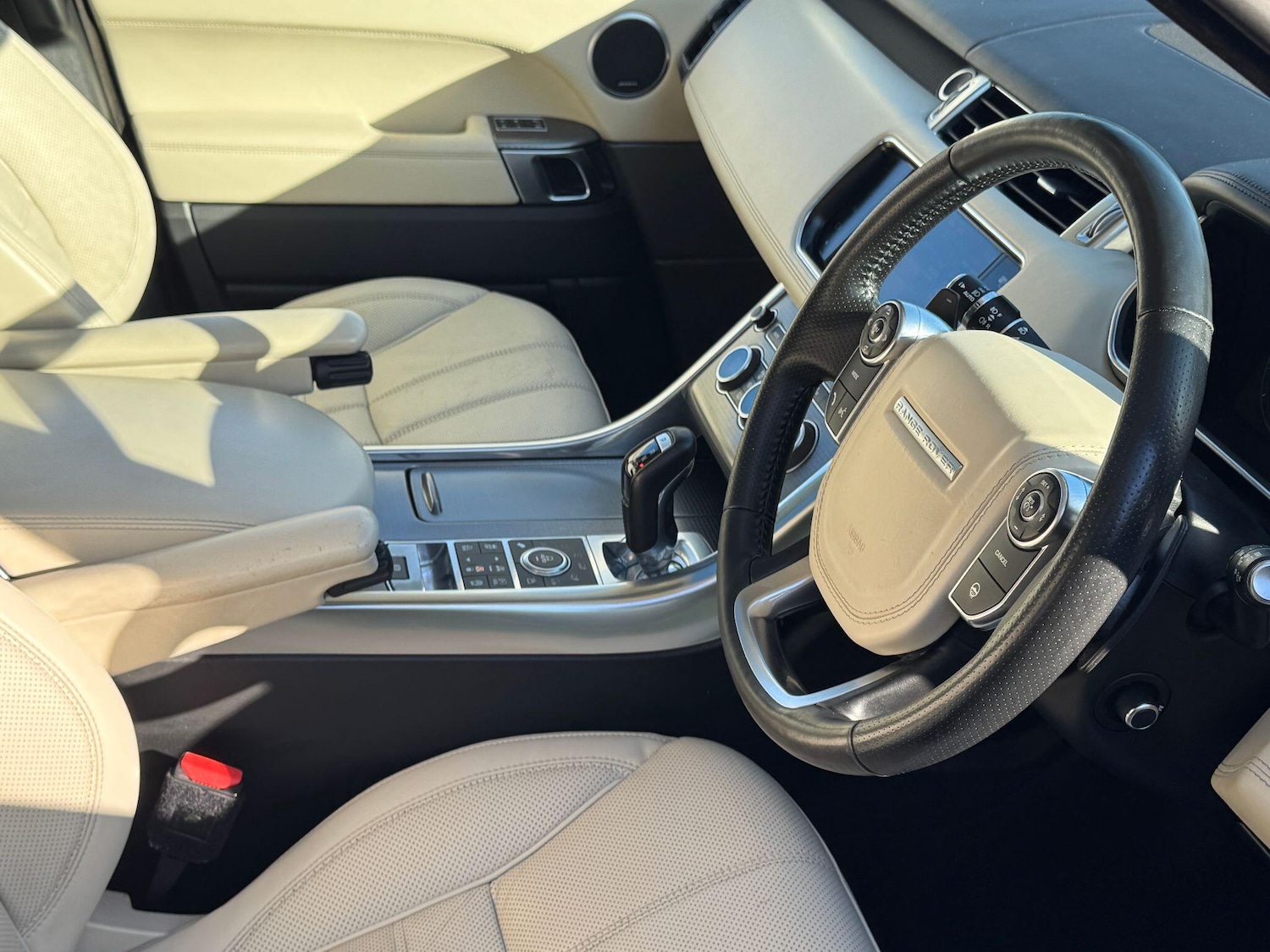 Used Land Rover Range Rover Sport 2015 for sale - 76899516: Photo 5