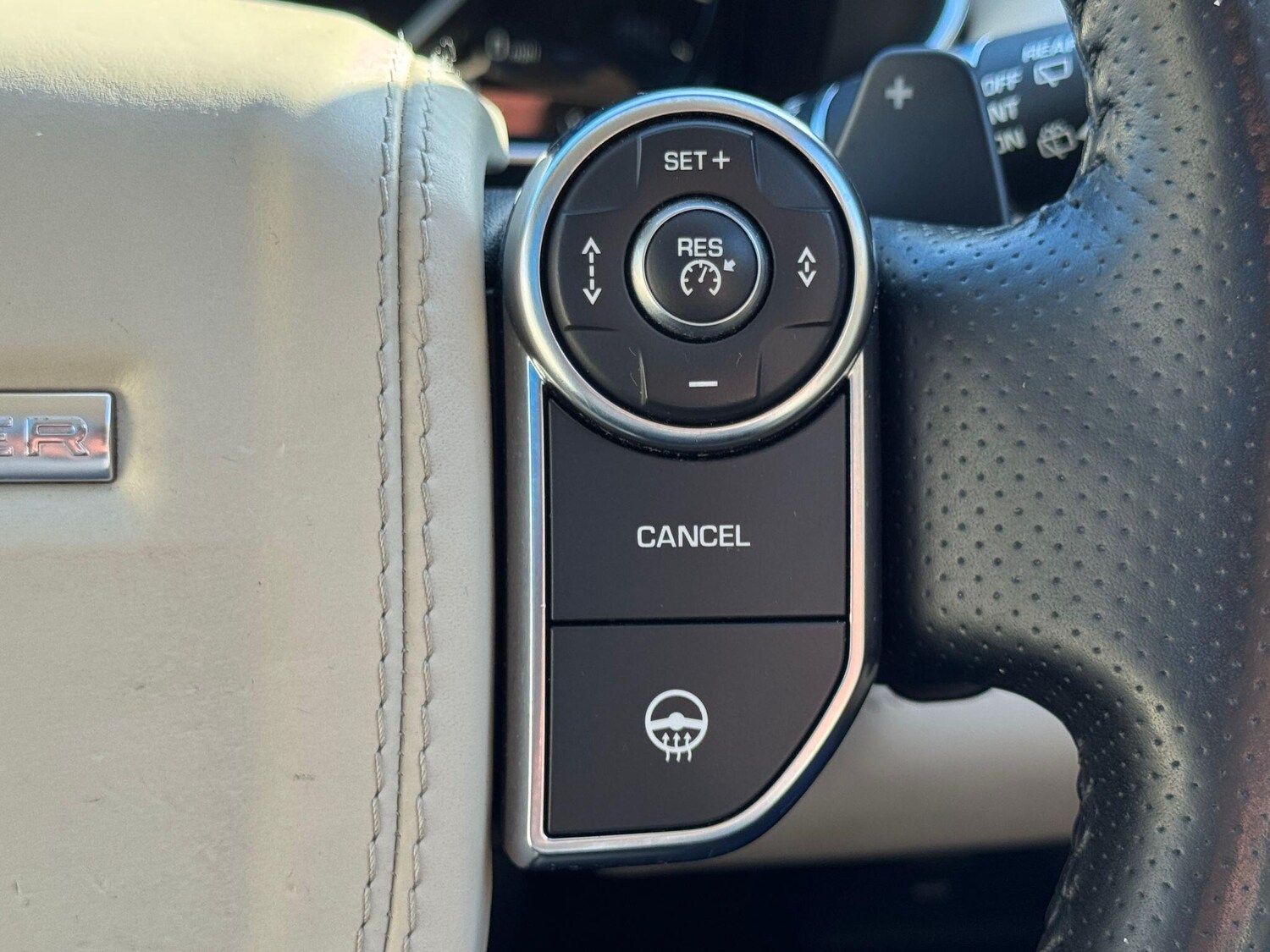 Used Land Rover Range Rover Sport 2015 for sale - 76997808: Photo 38