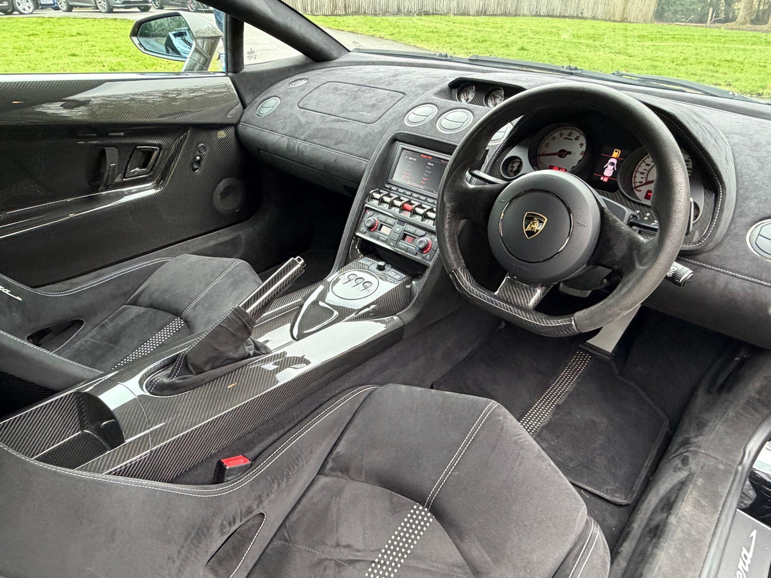 Used Lamborghini Gallardo 2013 for sale - 77331058: Photo 33