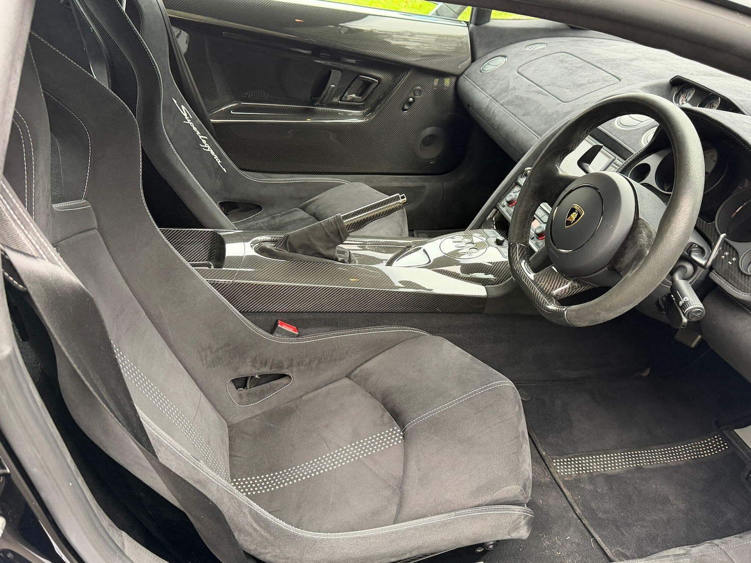 Used Lamborghini Gallardo 2013 for sale - 77331058: Photo 35