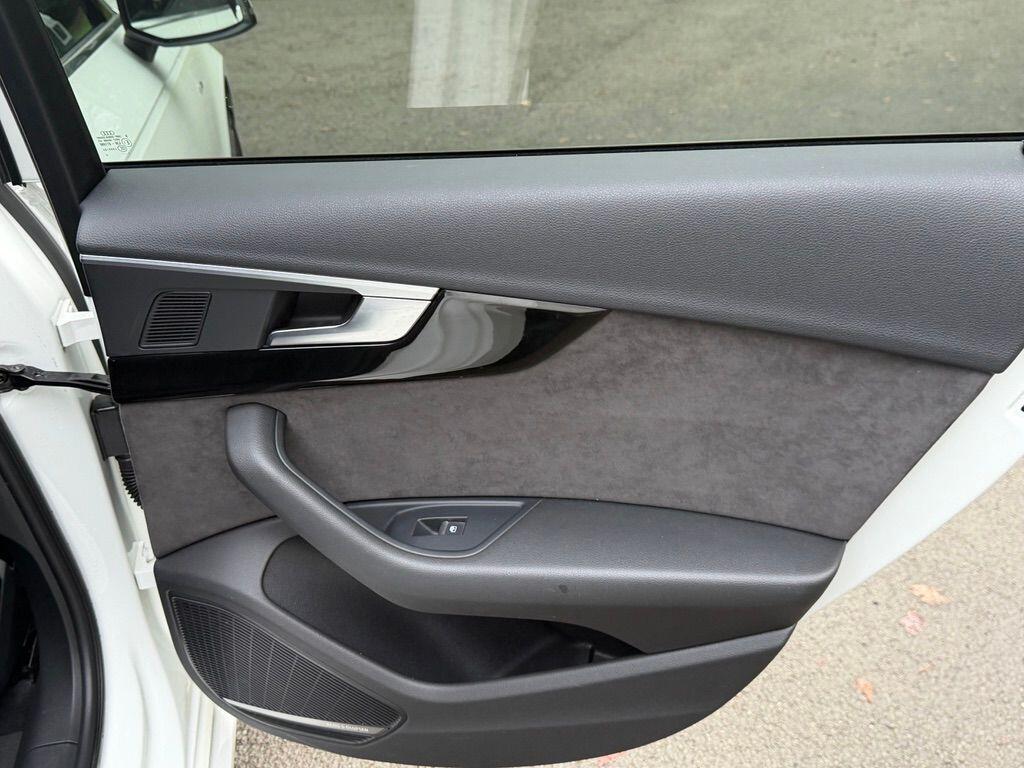 Used Audi A4 2017 for sale - 77040432: Photo 16