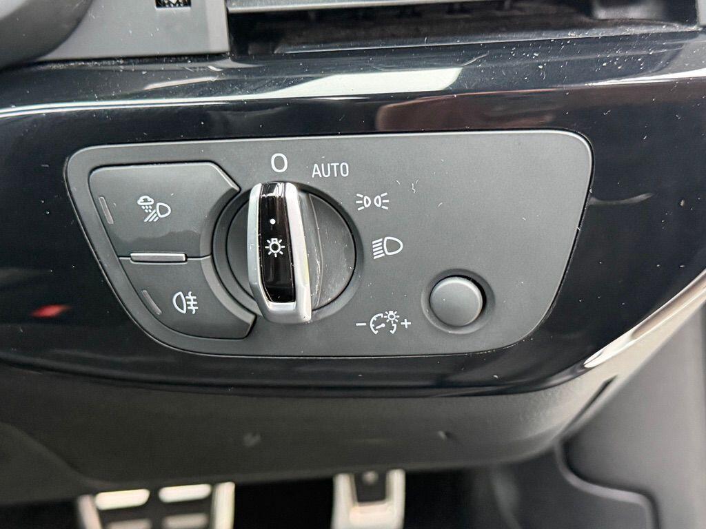 Used Audi A4 2017 for sale - 77040432: Photo 26