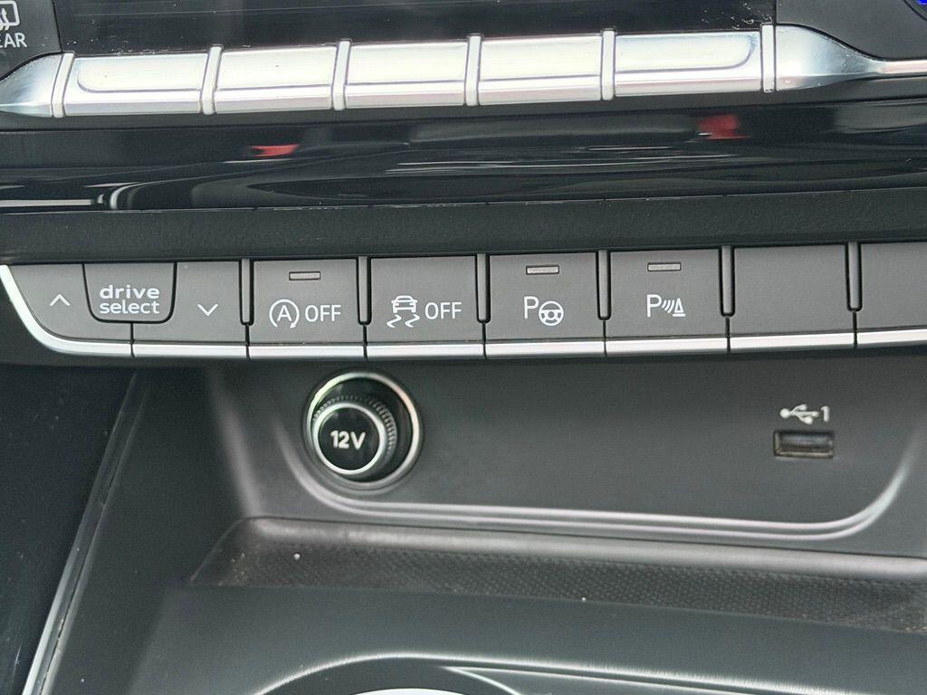 Used Audi A4 2017 for sale - 77040432: Photo 28