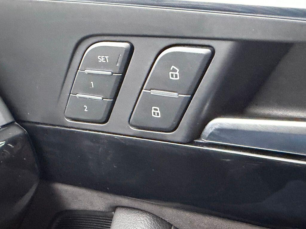 Used Audi A4 2017 for sale - 77040432: Photo 35