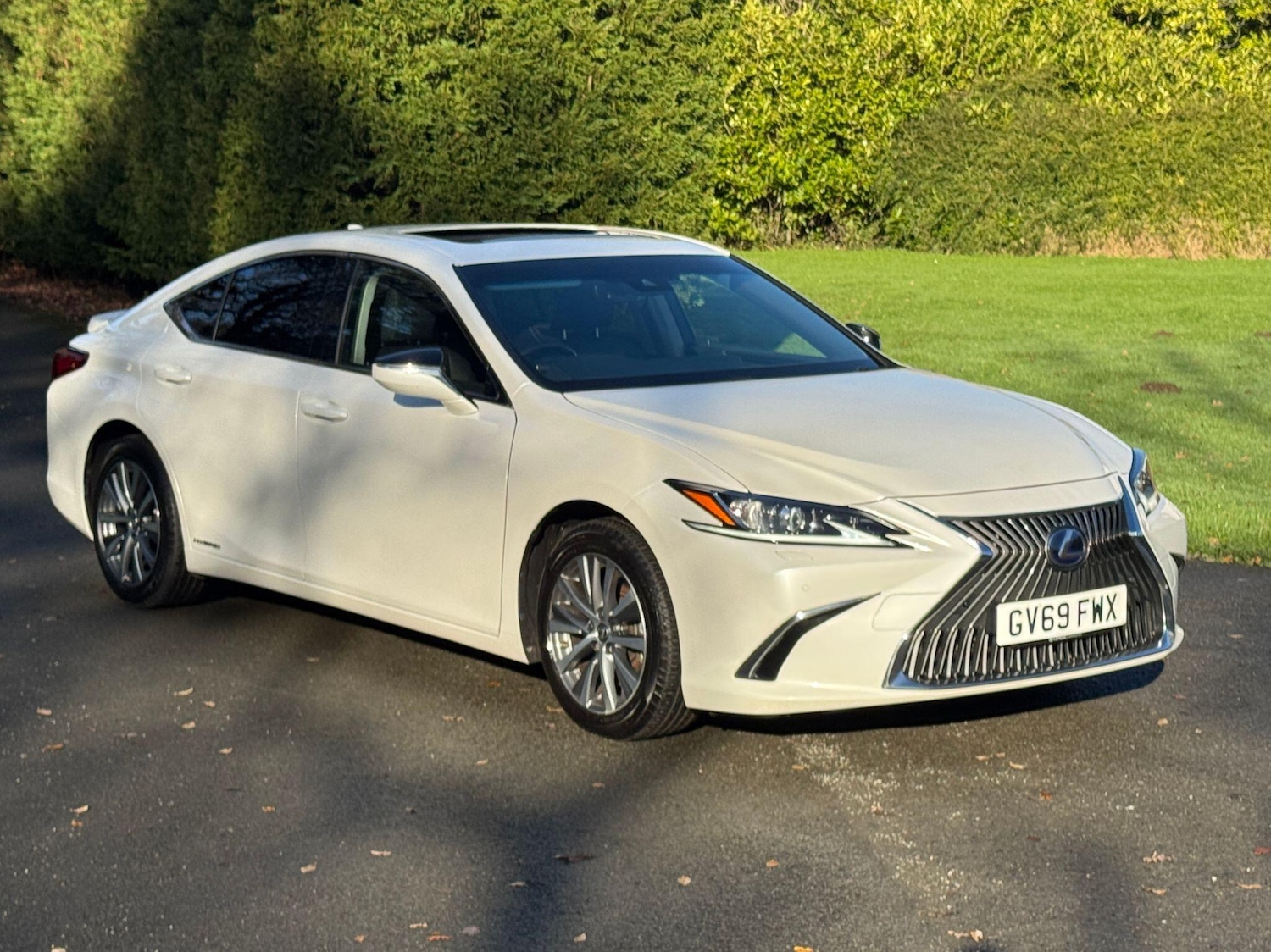 Used Lexus ES 2019 for sale - 76898913: Photo 1