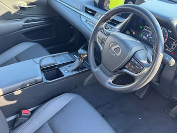 Used Lexus ES 2019 for sale - 76898913: Photo