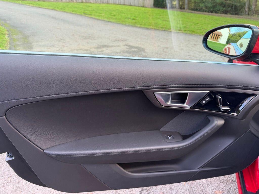 Used Jaguar F-Type 2016 for sale - 77066788: Photo 20