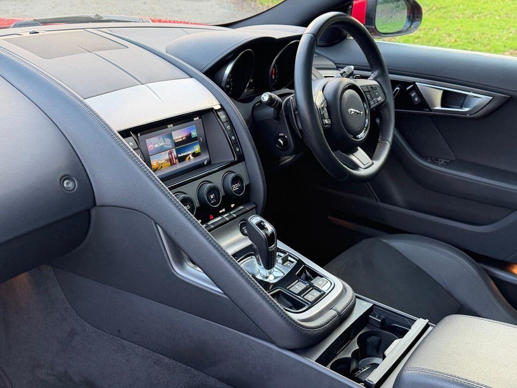 Used Jaguar F-Type 2016 for sale - 77066788: Photo 21