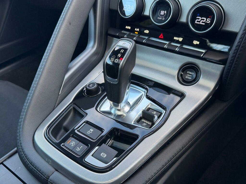 Used Jaguar F-Type 2016 for sale - 77066788: Photo 24