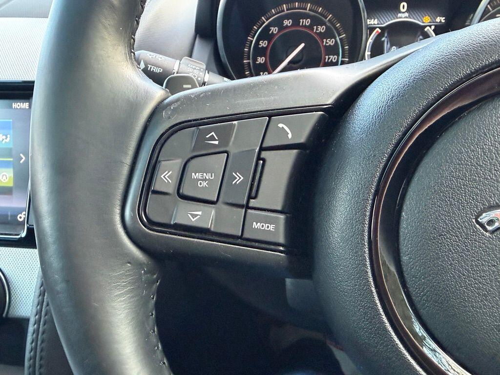 Used Jaguar F-Type 2016 for sale - 77066788: Photo 25