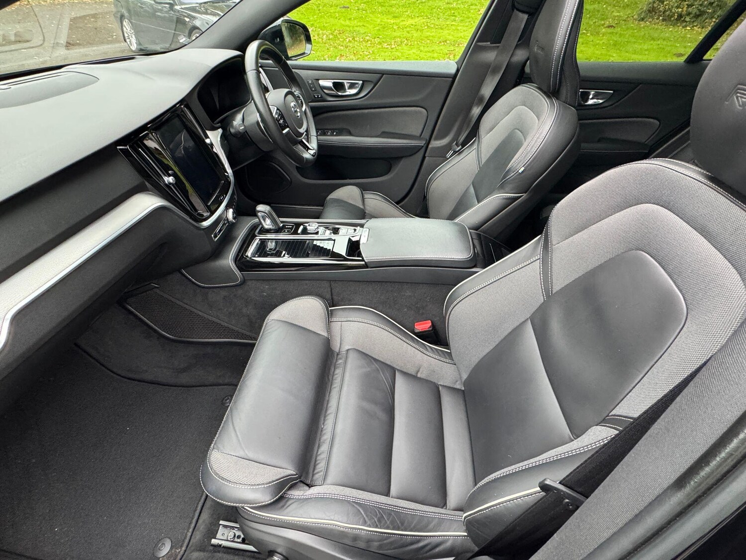 Used Volvo V60 2019 for sale - 76997809: Photo 21