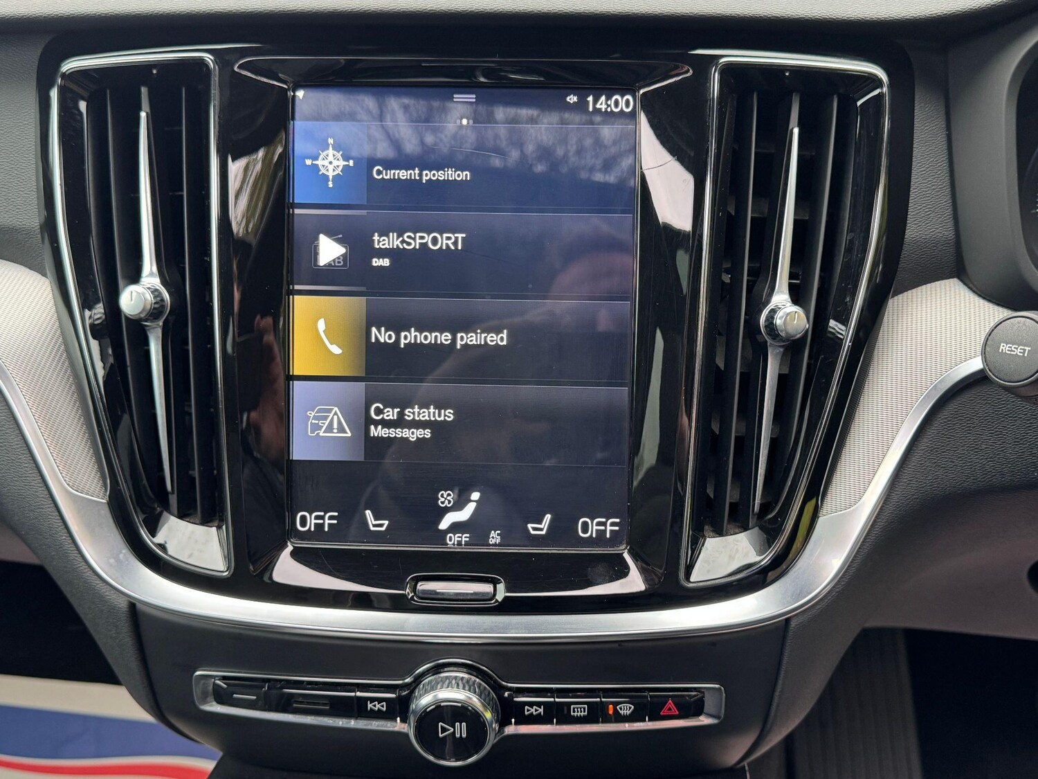 Used Volvo V60 2019 for sale - 76997809: Photo 29