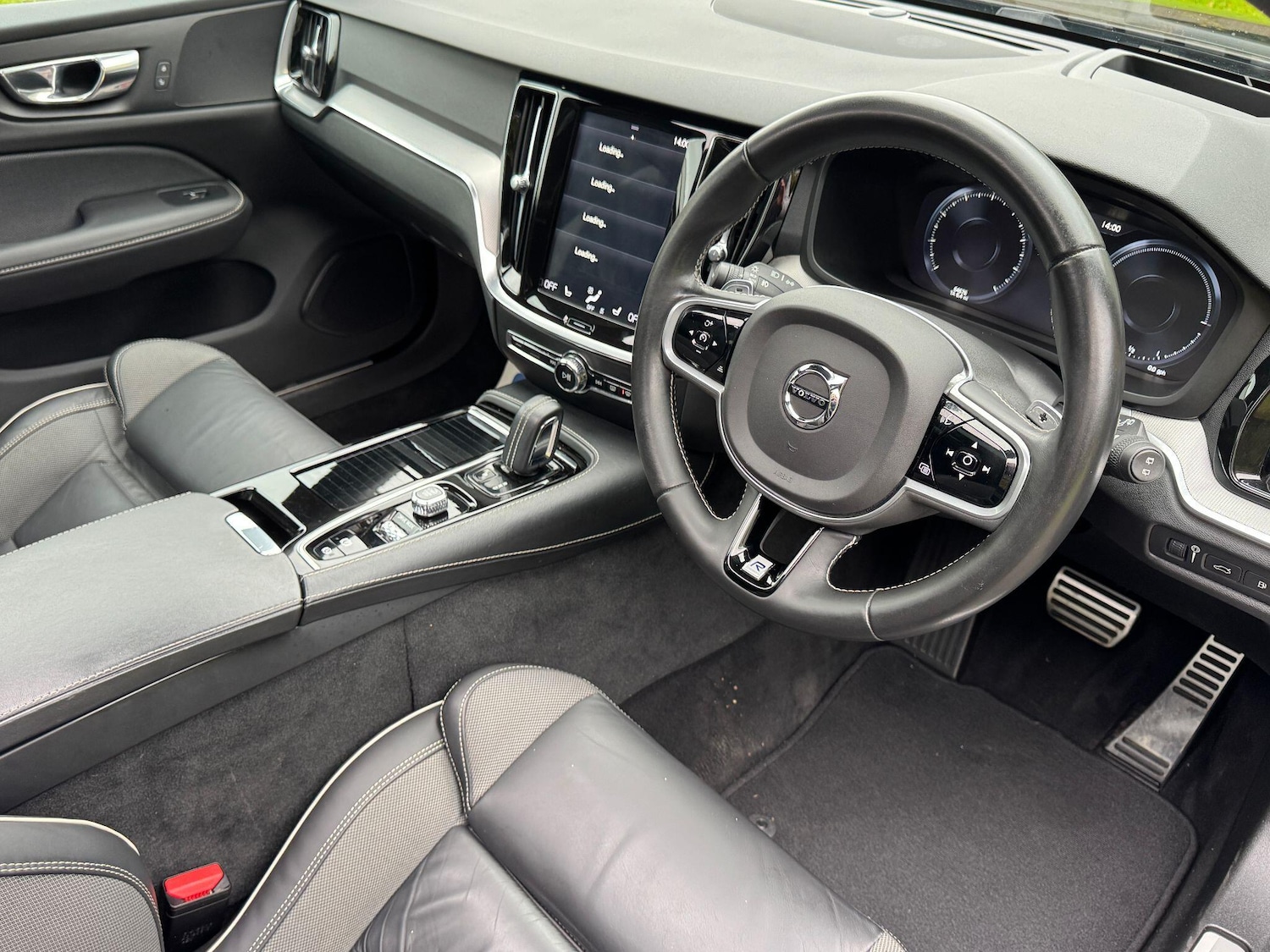 Used Volvo V60 2019 for sale - 76997809: Photo 4