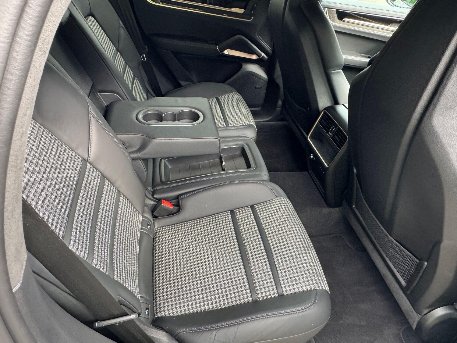 Used Porsche Cayenne for sale - 76997890: Photo 23