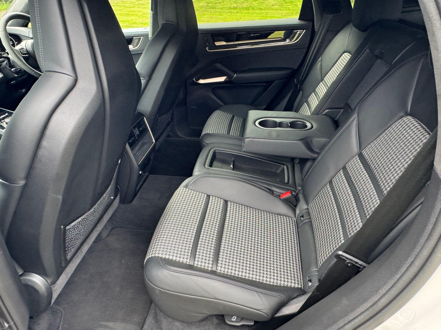 Used Porsche Cayenne for sale - 76997890: Photo 29