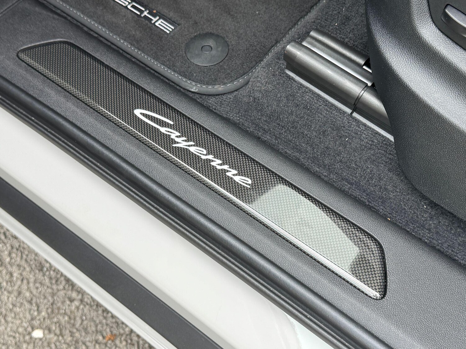 Used Porsche Cayenne for sale - 76997890: Photo 32