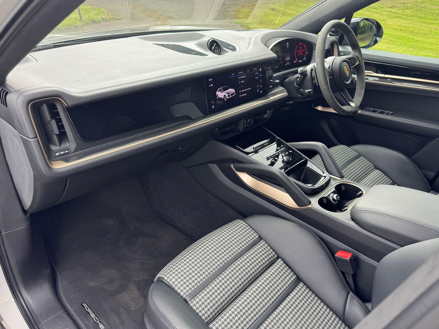 Used Porsche Cayenne for sale - 76997890: Photo 4