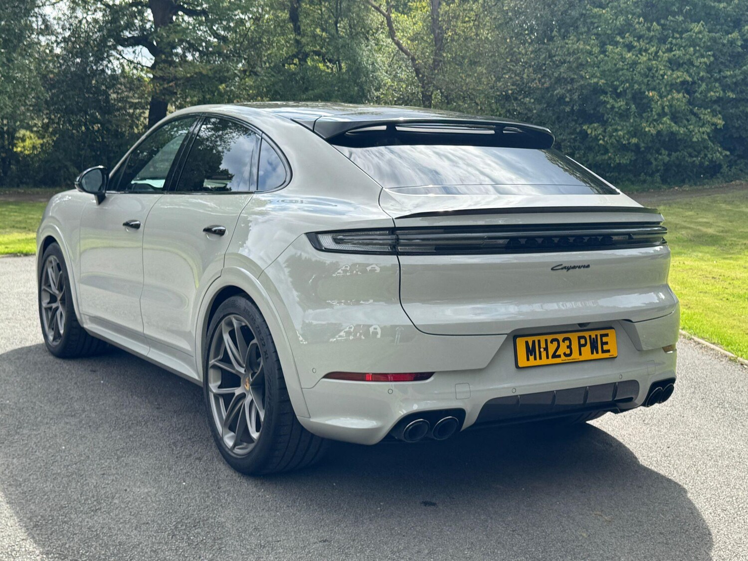 Used Porsche Cayenne for sale - 76997890: Photo 9