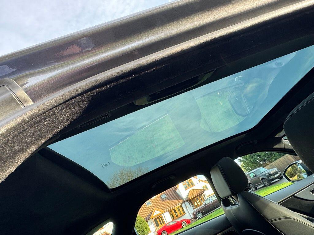 Used Jaguar F-Pace 2019 for sale - 76899449: Photo 12