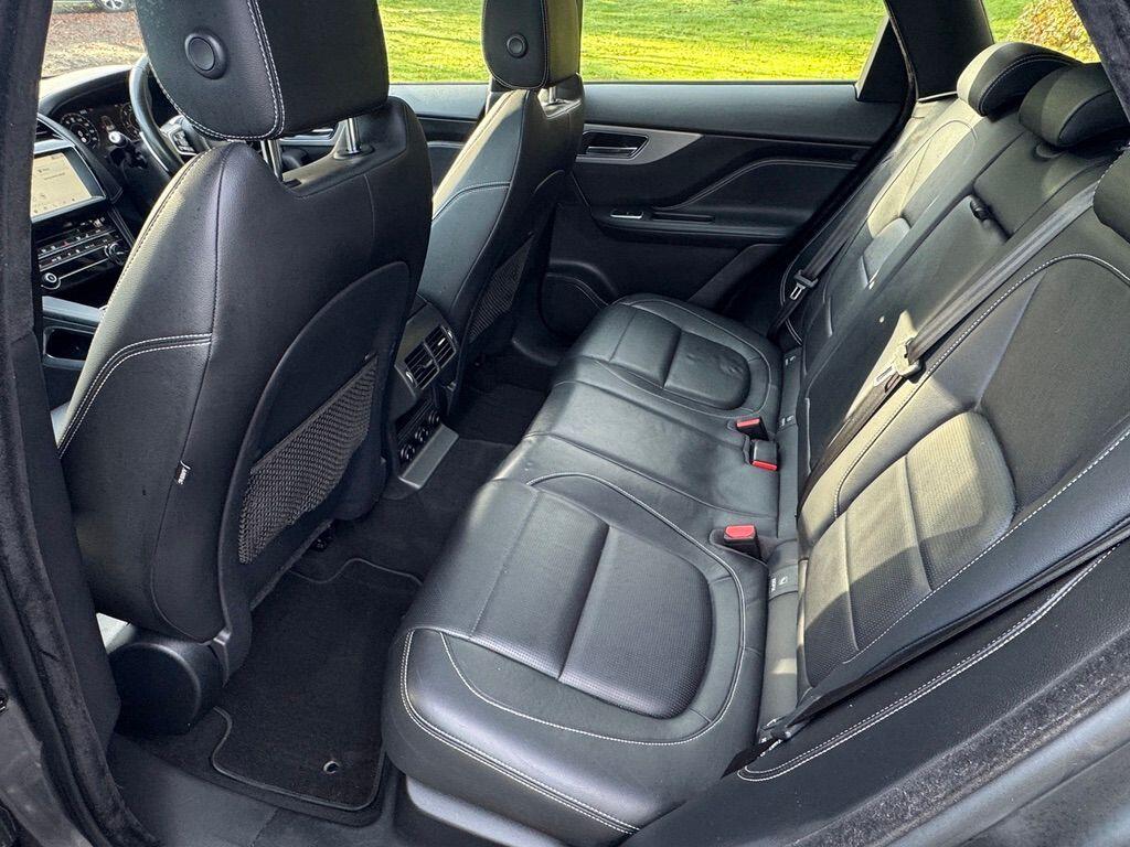 Used Jaguar F-Pace 2019 for sale - 76899449: Photo 15
