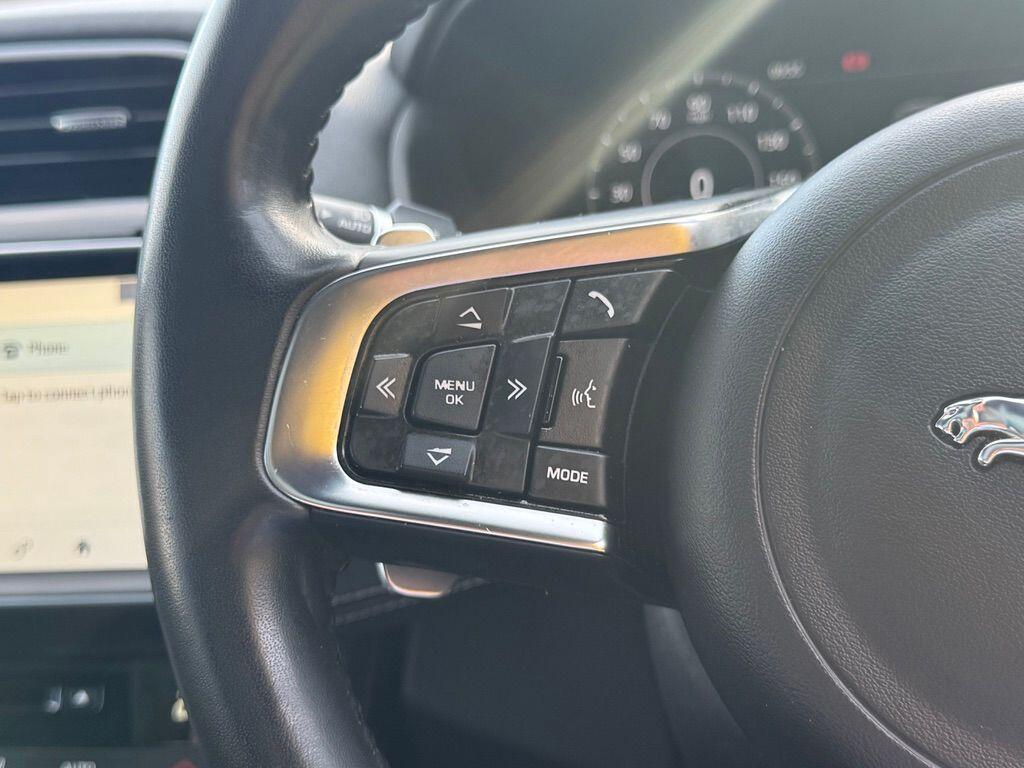 Used Jaguar F-Pace 2019 for sale - 76899449: Photo 18