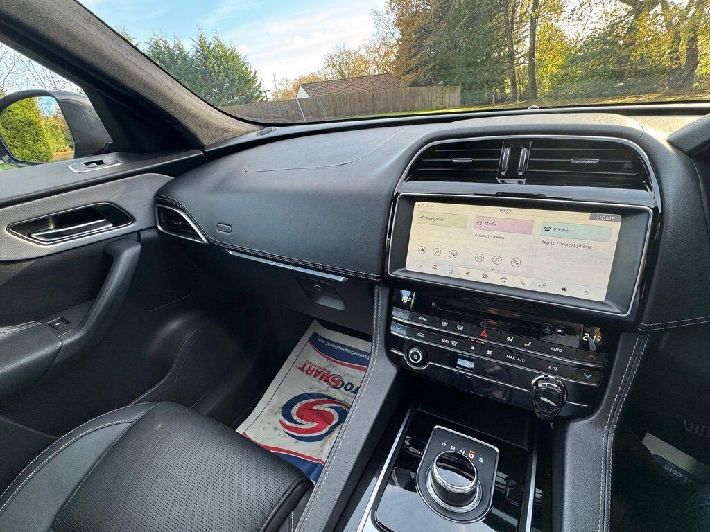 Used Jaguar F-Pace 2019 for sale - 76899449: Photo 29