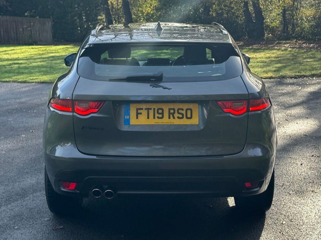 Used Jaguar F-Pace 2019 for sale - 76899449: Photo 8