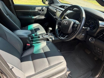Used Toyota Hilux 2022 for sale - 79259857: Photo