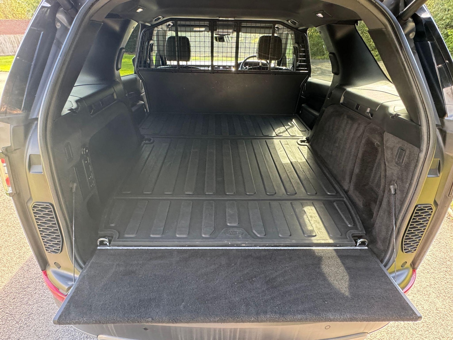 Used Land Rover Discovery 2020 for sale - 76898339: Photo 12