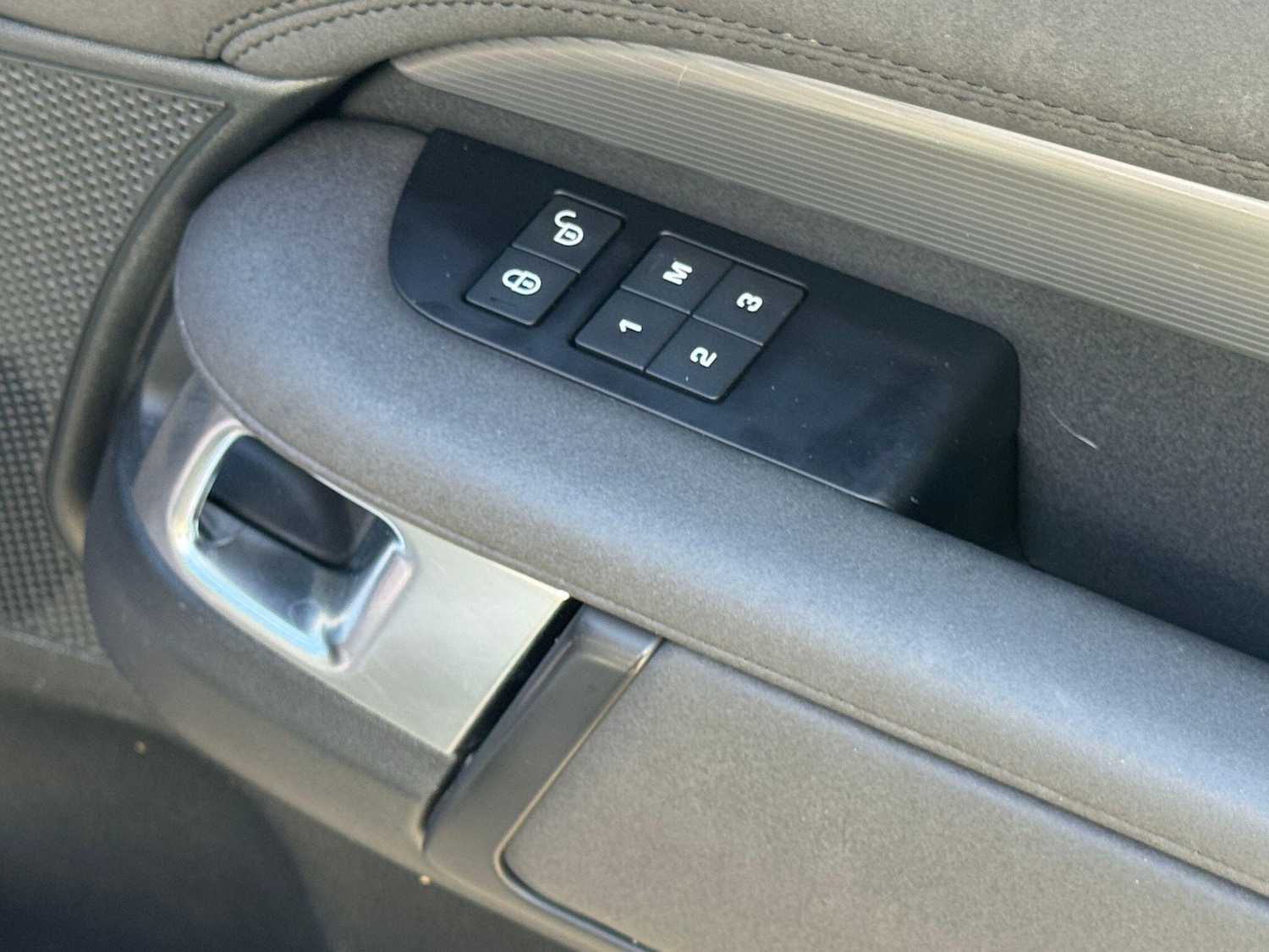 Used Land Rover Discovery 2020 for sale - 76898339: Photo 18