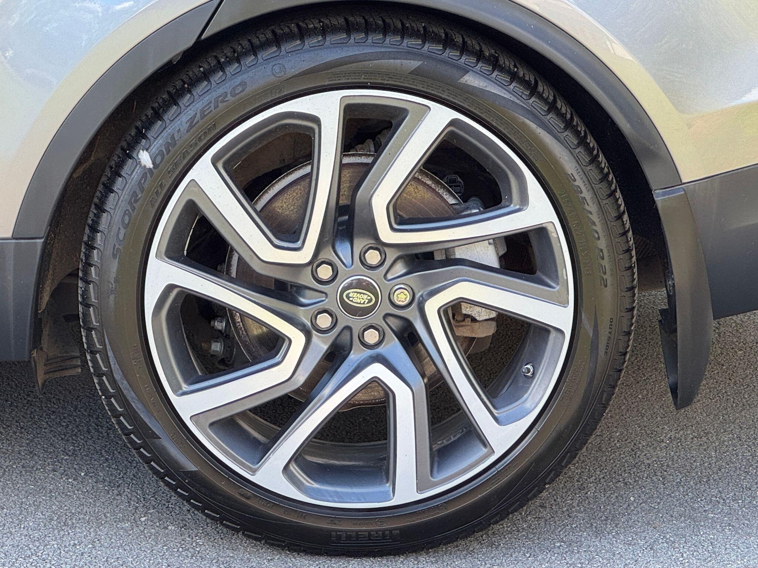 Used Land Rover Discovery 2020 for sale - 76898339: Photo 23