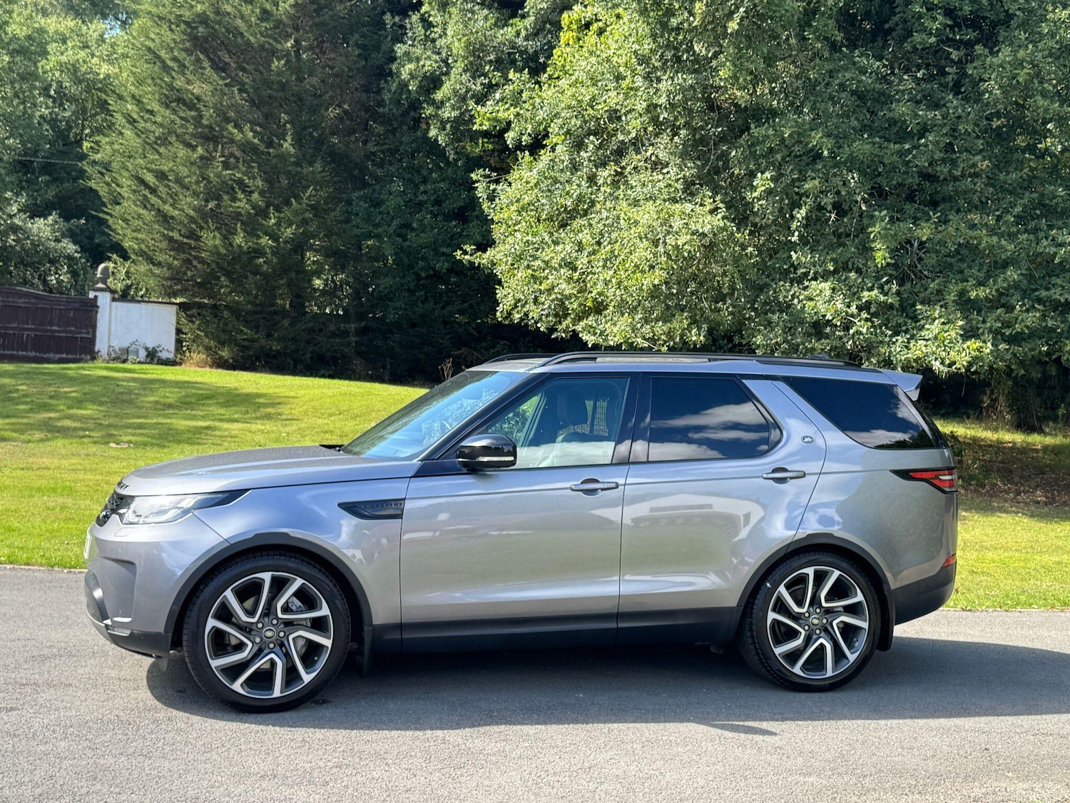 Used Land Rover Discovery 2020 for sale - 76898339: Photo 6