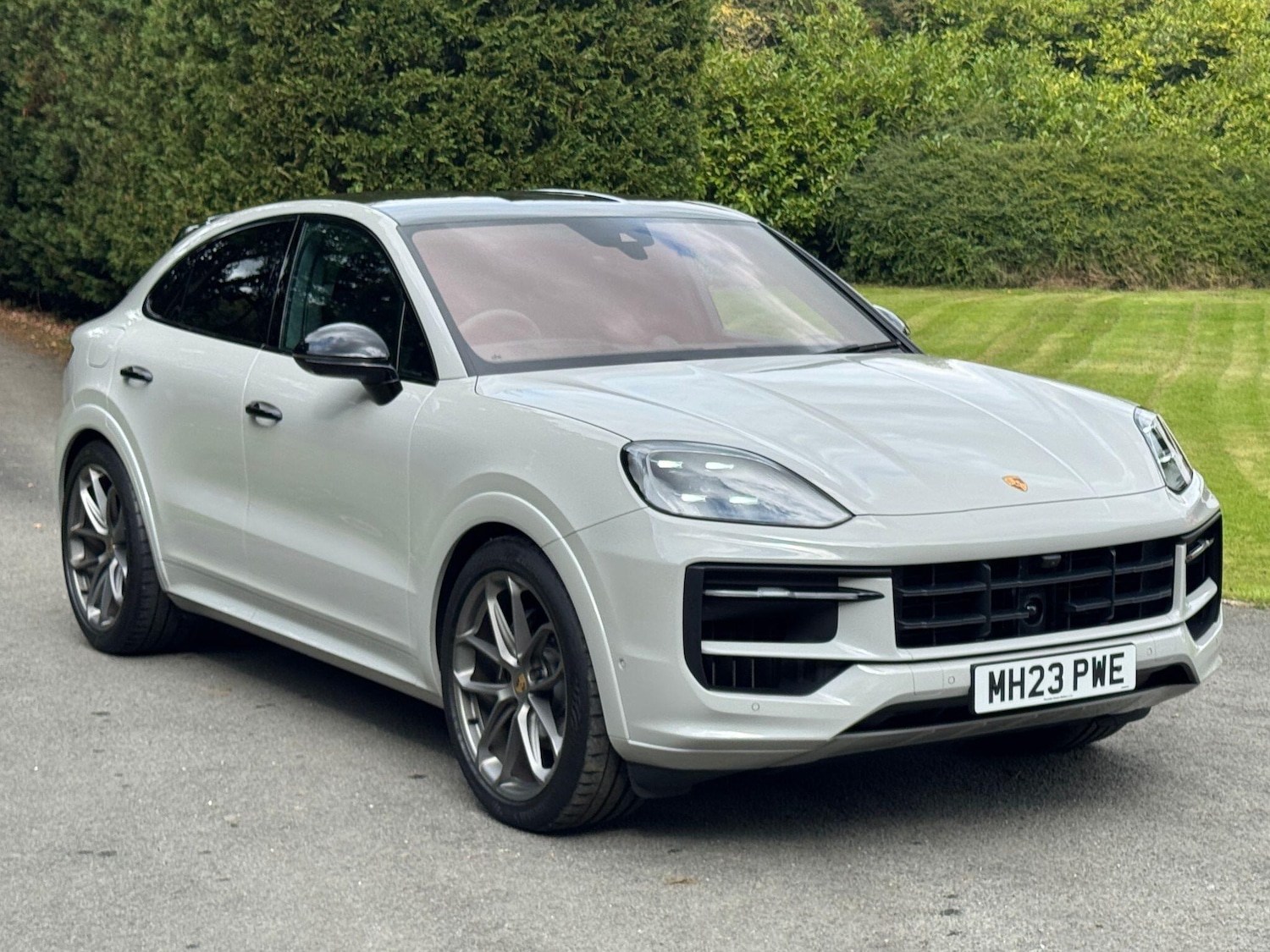 Used Porsche Cayenne 2023 for sale - 76899330: Photo 1