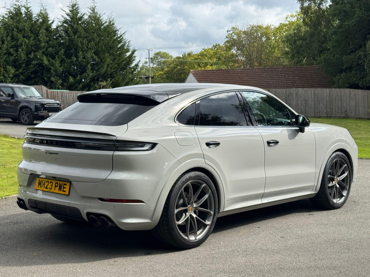 Used Porsche Cayenne 2023 for sale - 76899330: Photo 11