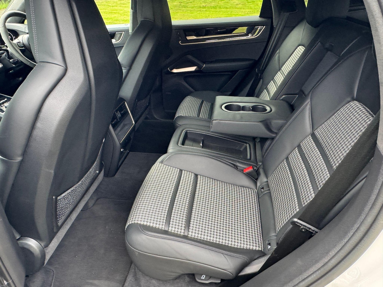 Used Porsche Cayenne 2023 for sale - 76899330: Photo 29