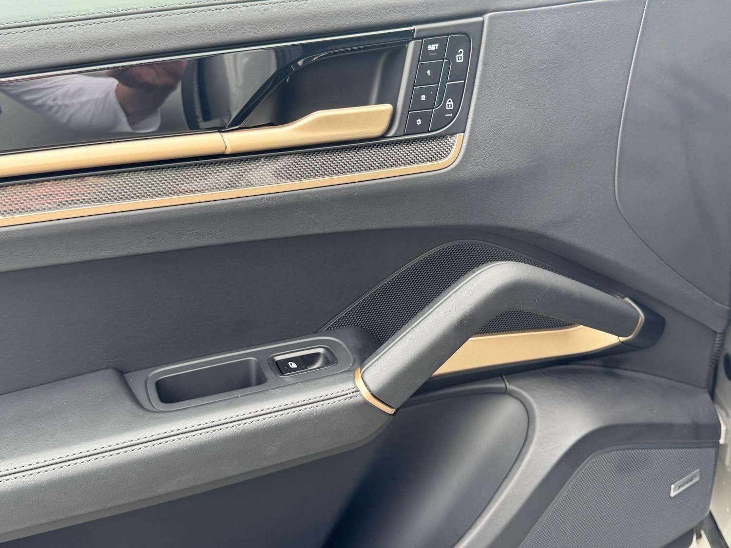 Used Porsche Cayenne 2023 for sale - 76899330: Photo 33