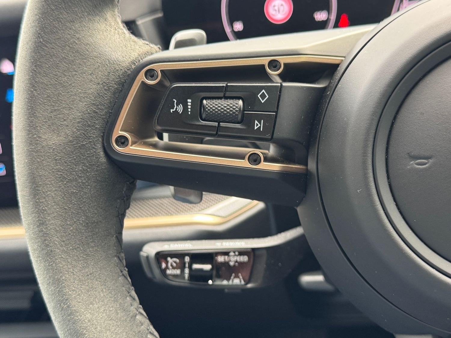 Used Porsche Cayenne 2023 for sale - 76899330: Photo 40