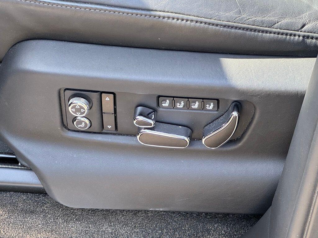 Used Bentley Bentayga for sale - 77645989: Photo 24