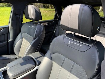 Used Bentley Bentayga 2020 for sale - 77645989: Photo