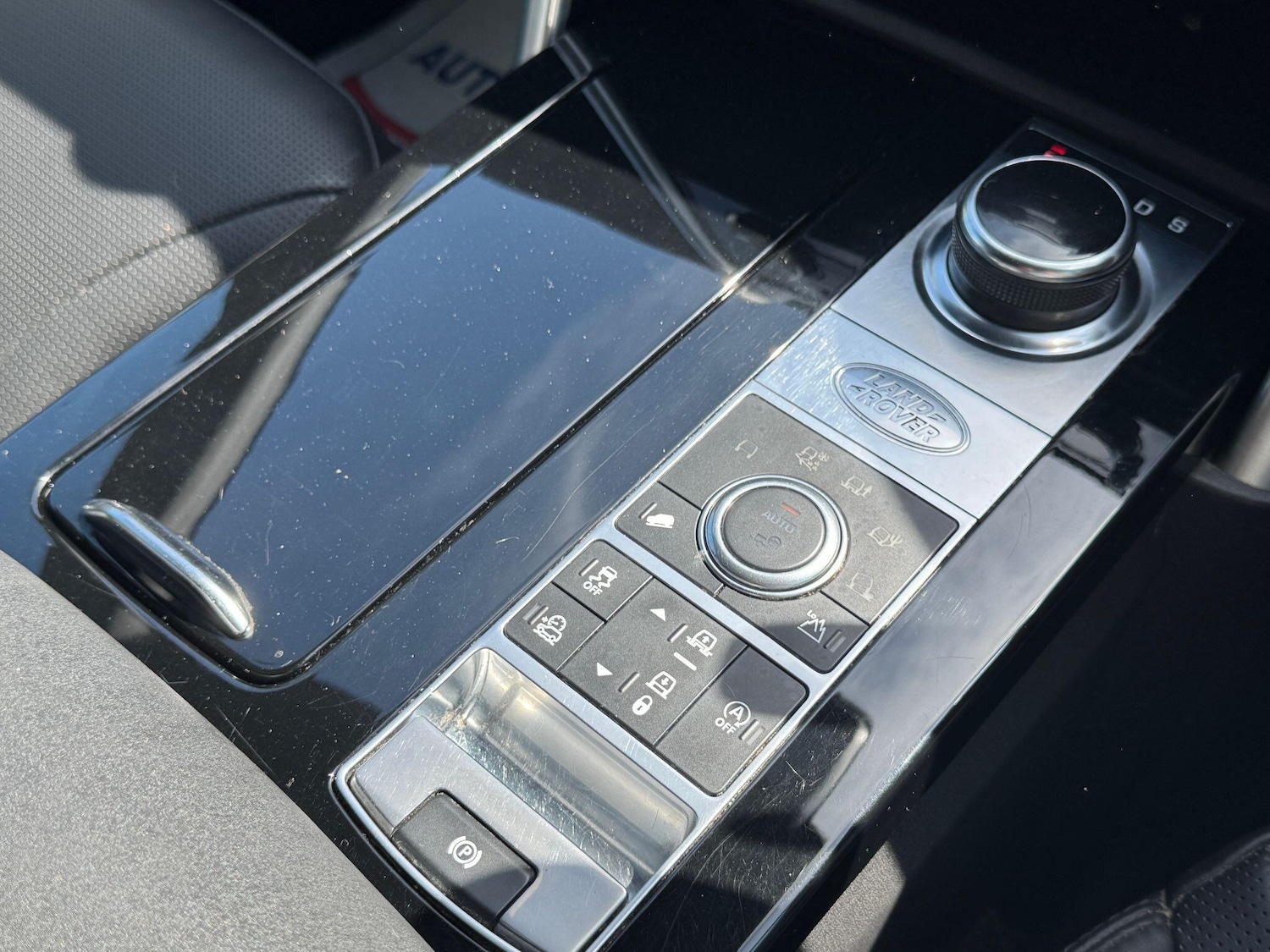 Used Land Rover Discovery 2020 for sale - 76964875: Photo 30