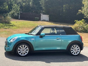 Used MINI Convertible 2018 for sale - 79780370: Photo