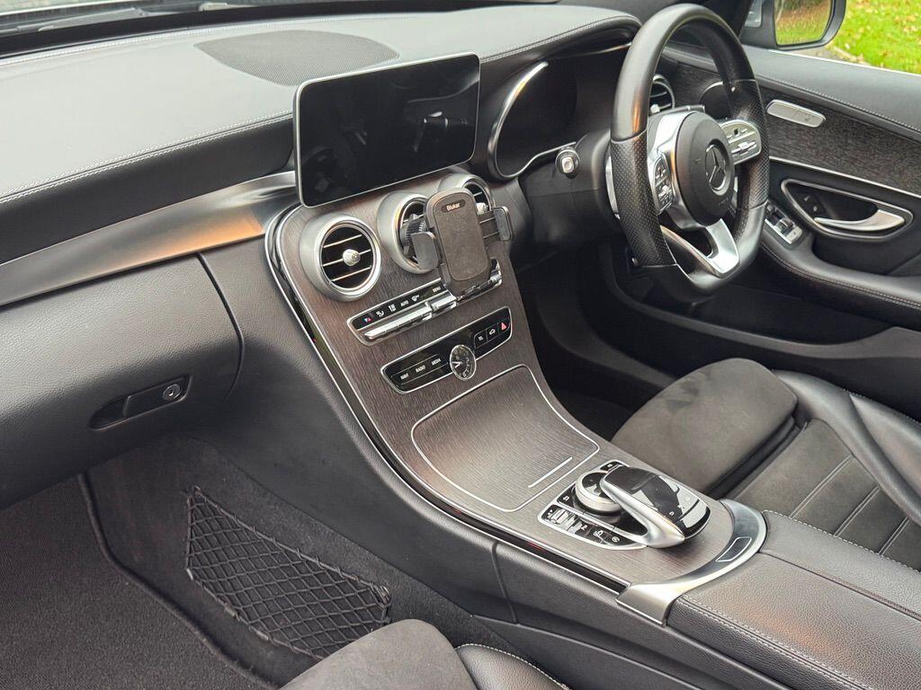 Used Mercedes-Benz C Class 2019 for sale - 76899421: Photo 4