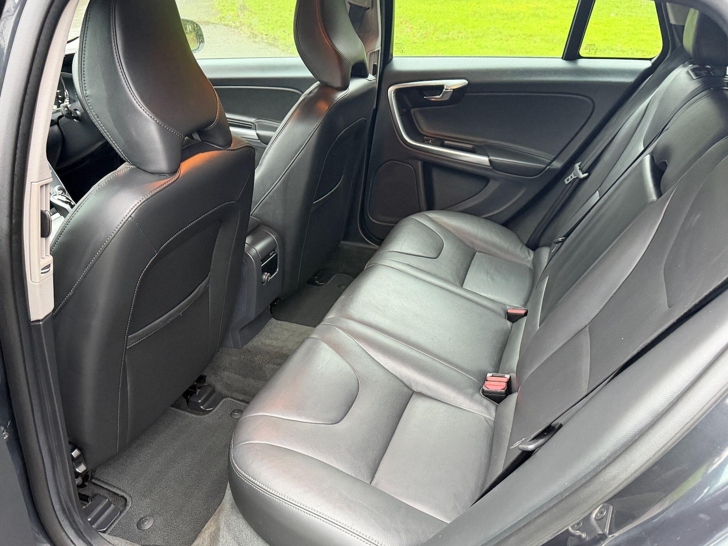 Used Volvo V60 2016 for sale - 77306107: Photo 12