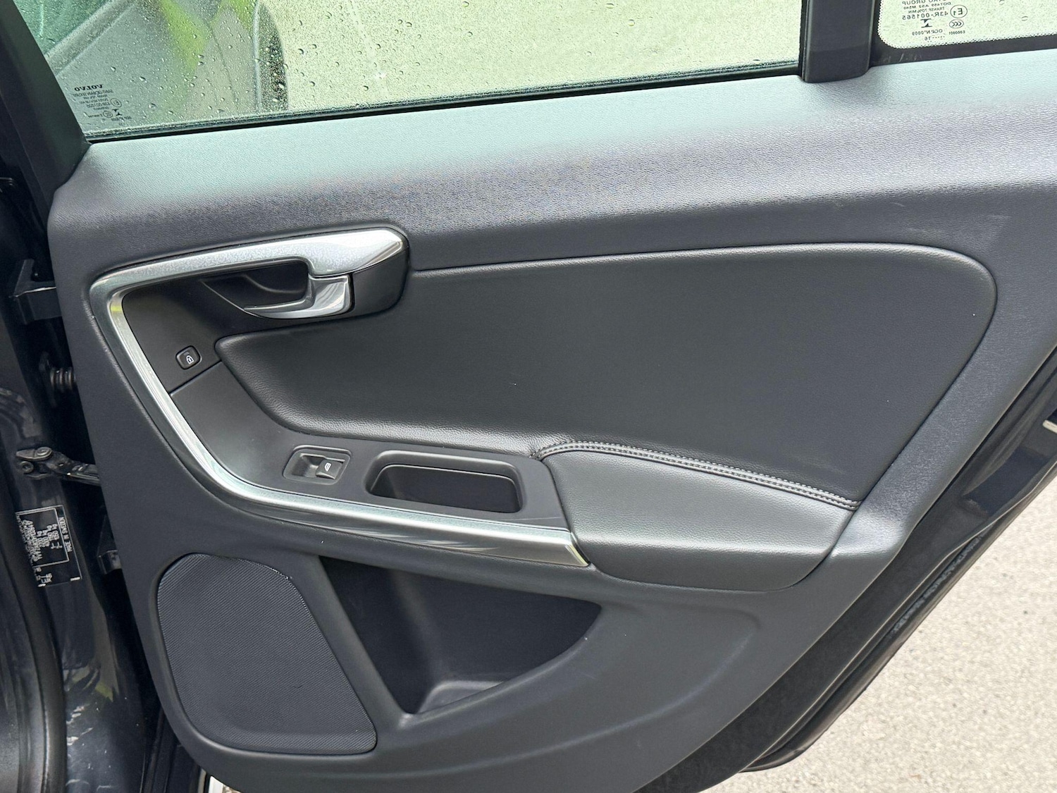 Used Volvo V60 2016 for sale - 77306107: Photo 18