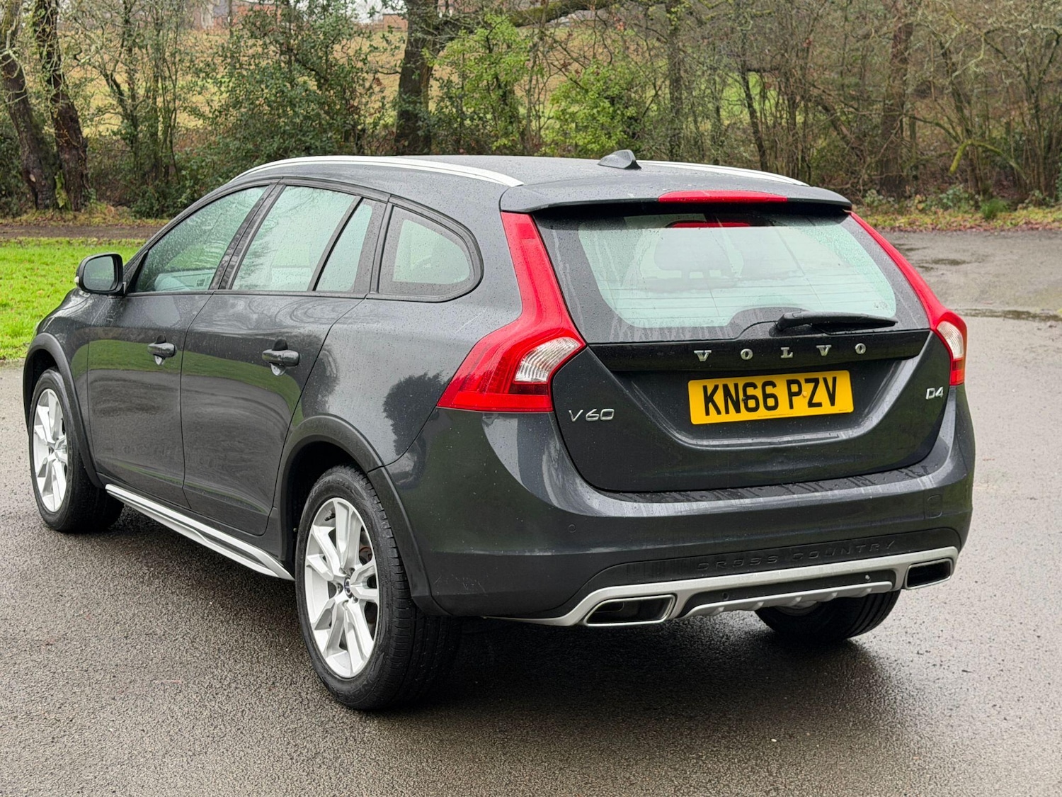 Used Volvo V60 2016 for sale - 77306107: Photo 7