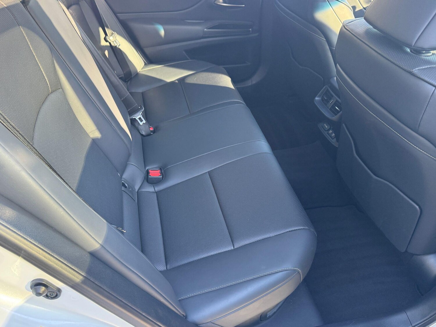 Used Lexus ES 2019 for sale - 76993377: Photo 14