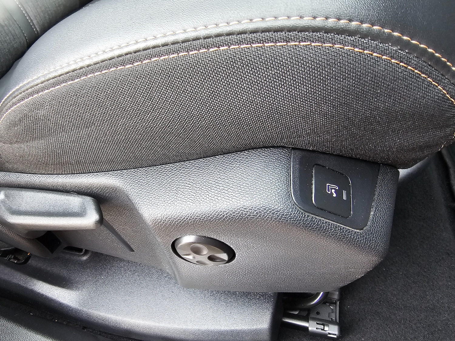 Used Peugeot 3008 2019 for sale - 76453672: Photo 12