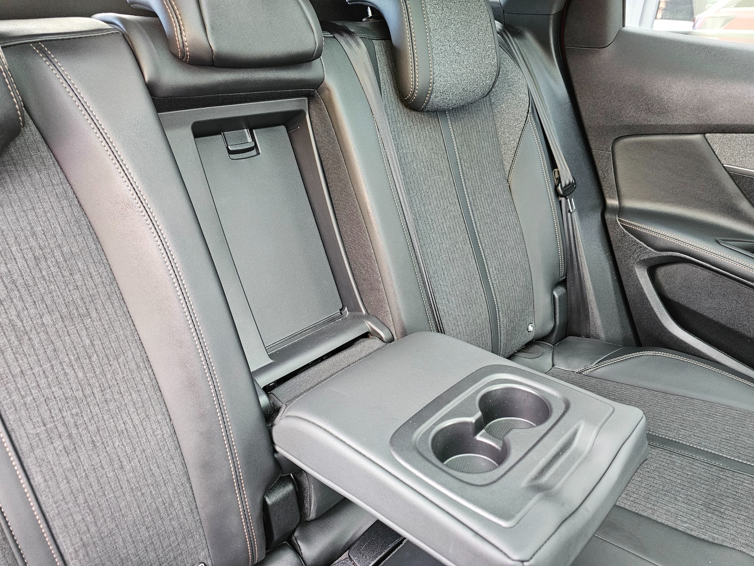 Used Peugeot 3008 2019 for sale - 76453672: Photo 14